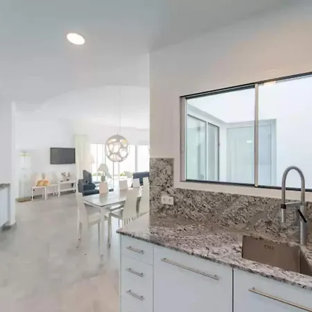 Fantastic With Private Pool Punta Prima (Menorca)